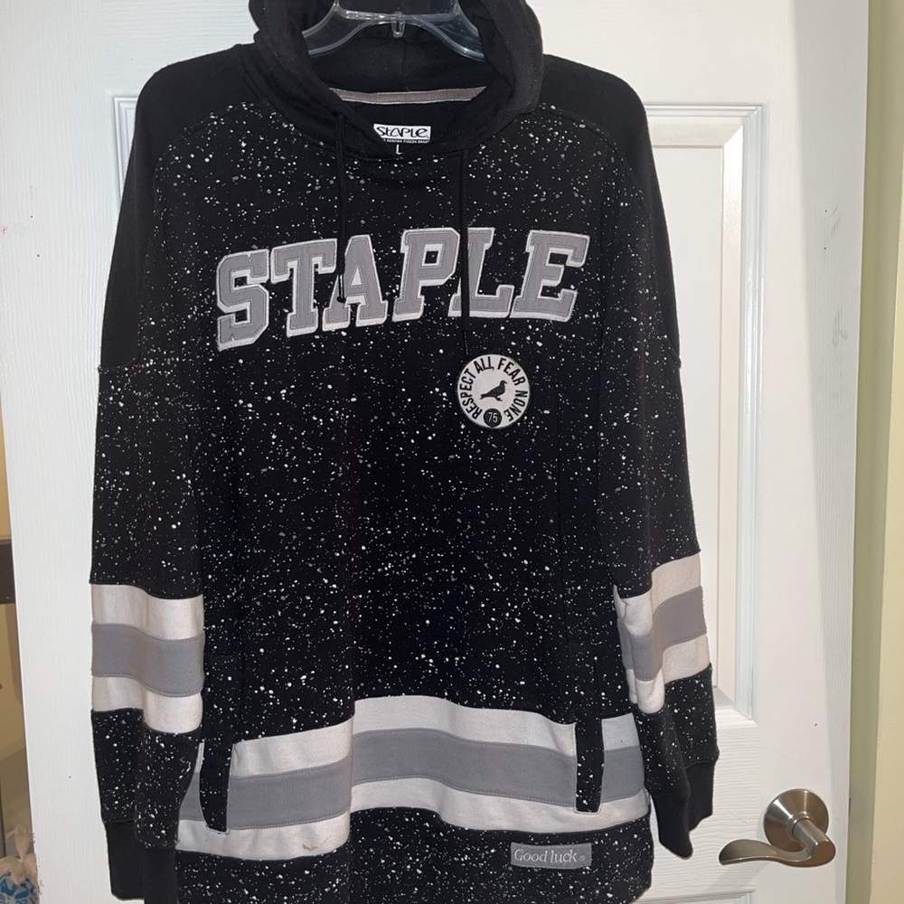 Staple Pigeon Men’s Streetwear Sweatshirt